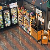 Autonomer 24/7-Shop im Verkehrs- und Tankstellenumfeld