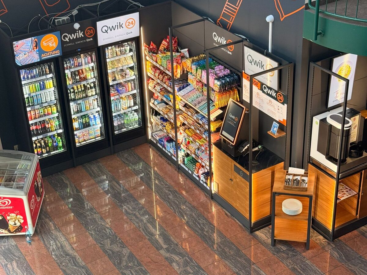 Qwik-24-Micromarket im Highway Hotel